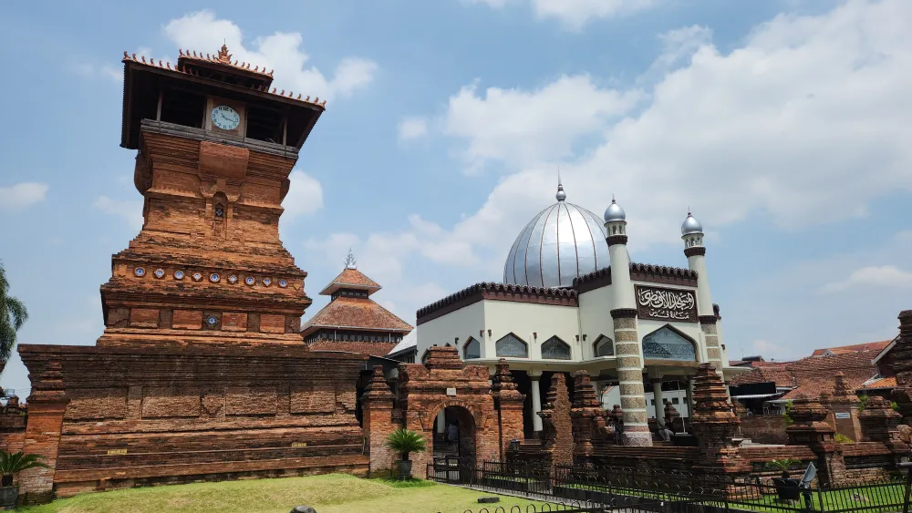 Masjid Al-Aqsha Menara Kudus