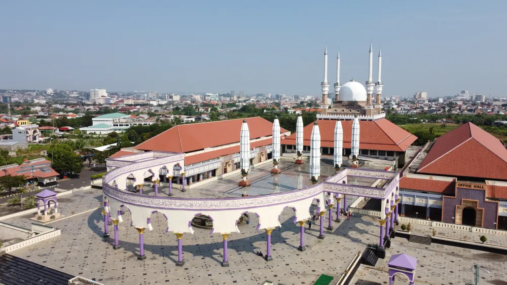 Masjid Agung Jawa Tengah (MAJT)